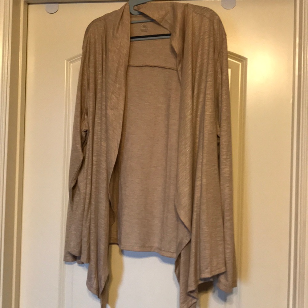NWOT Cato Gold Shimmer Cardigan